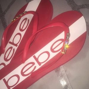 bebe flip flops